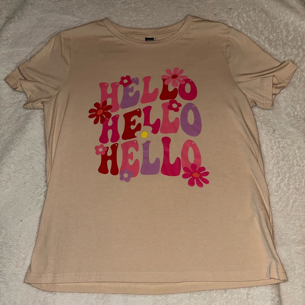 Ladies‎ Beige Graphic T-Shirt NWOT